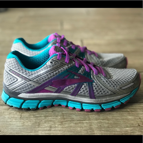 brooks adrenaline gts 17 womens